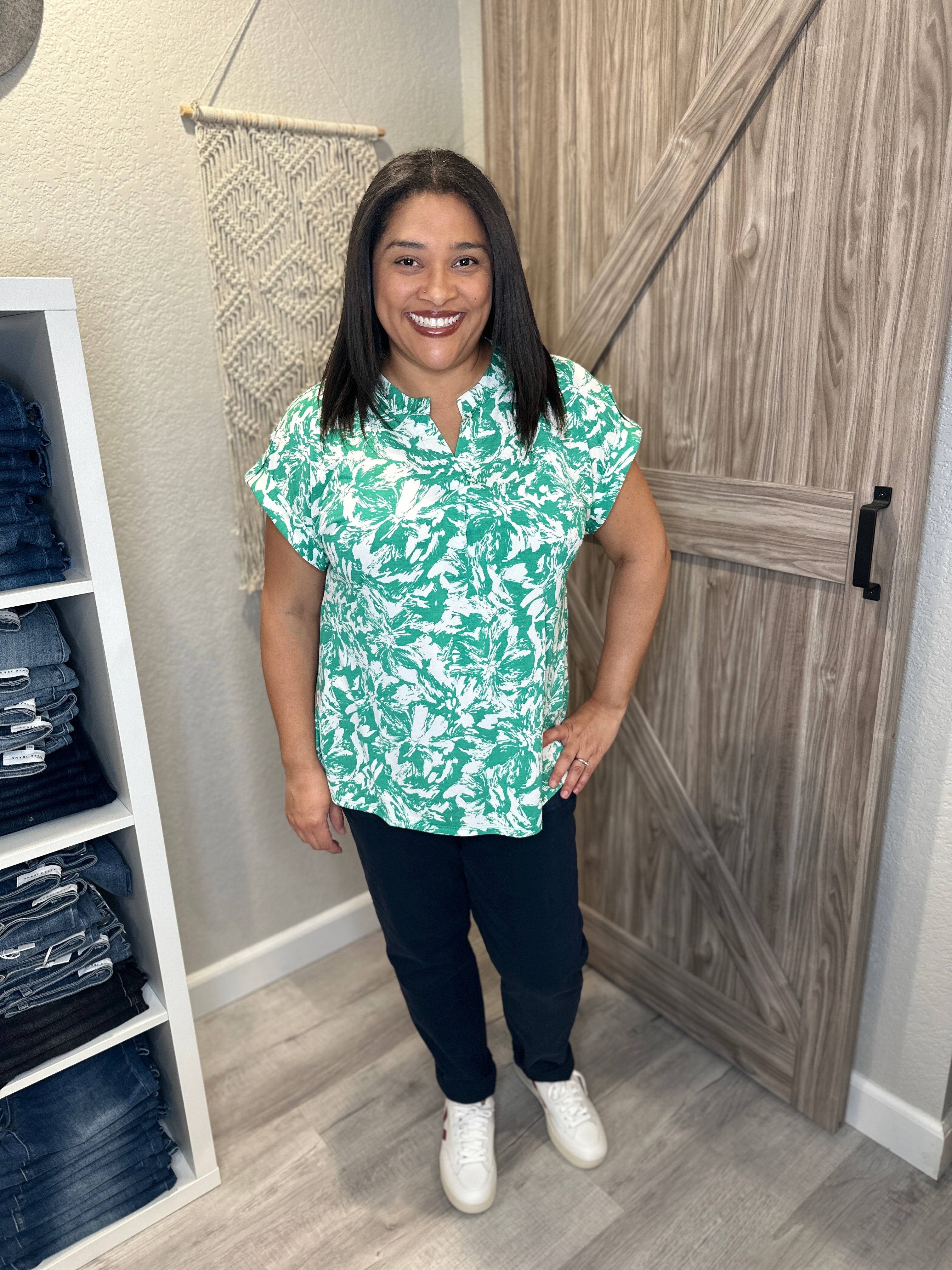 Floral Emerald Green and White Split Neck Short Sleeve Lizzy Top
