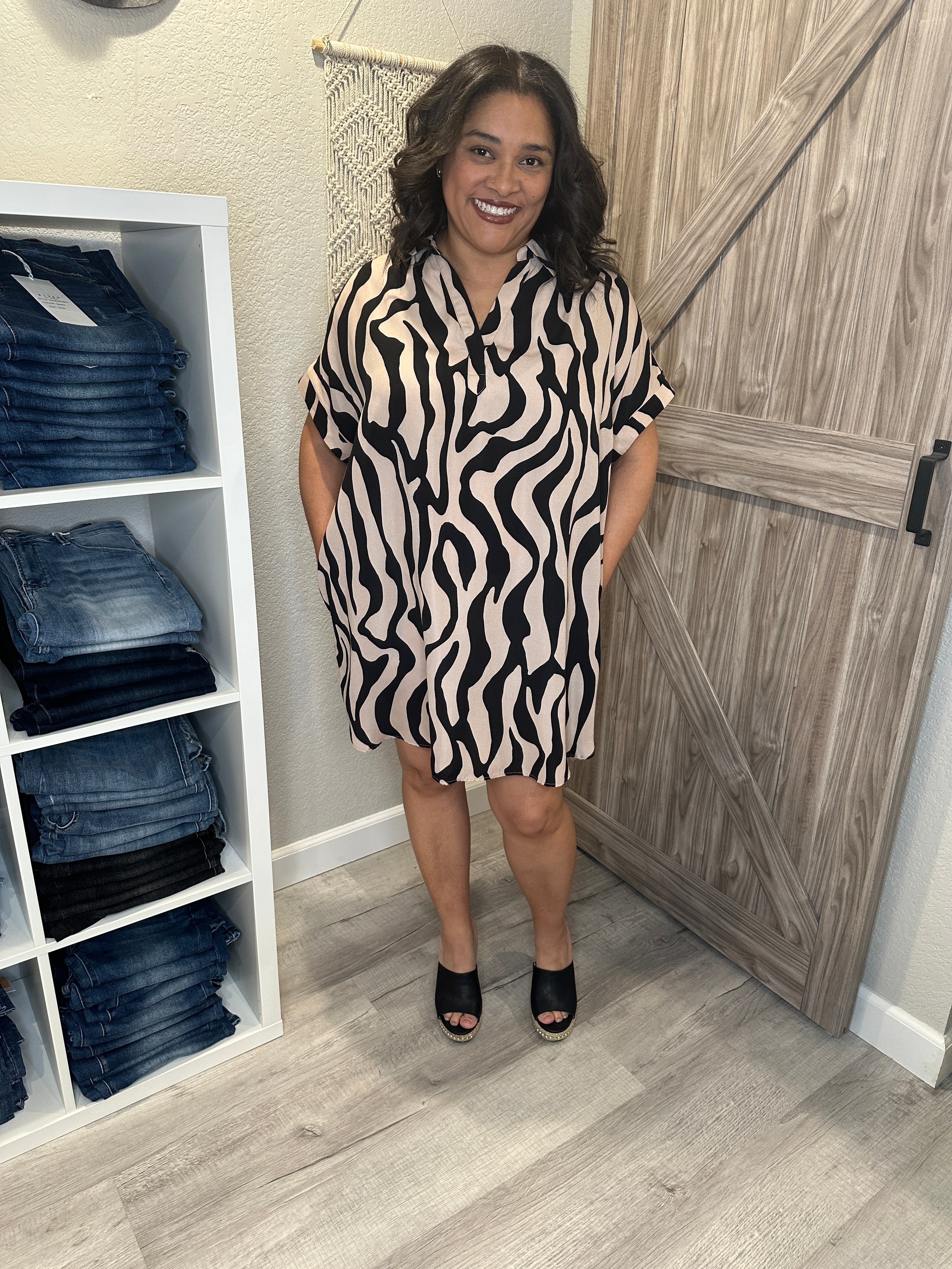 Black & Taupe Abstract Print Short Sleeve Shift Dress