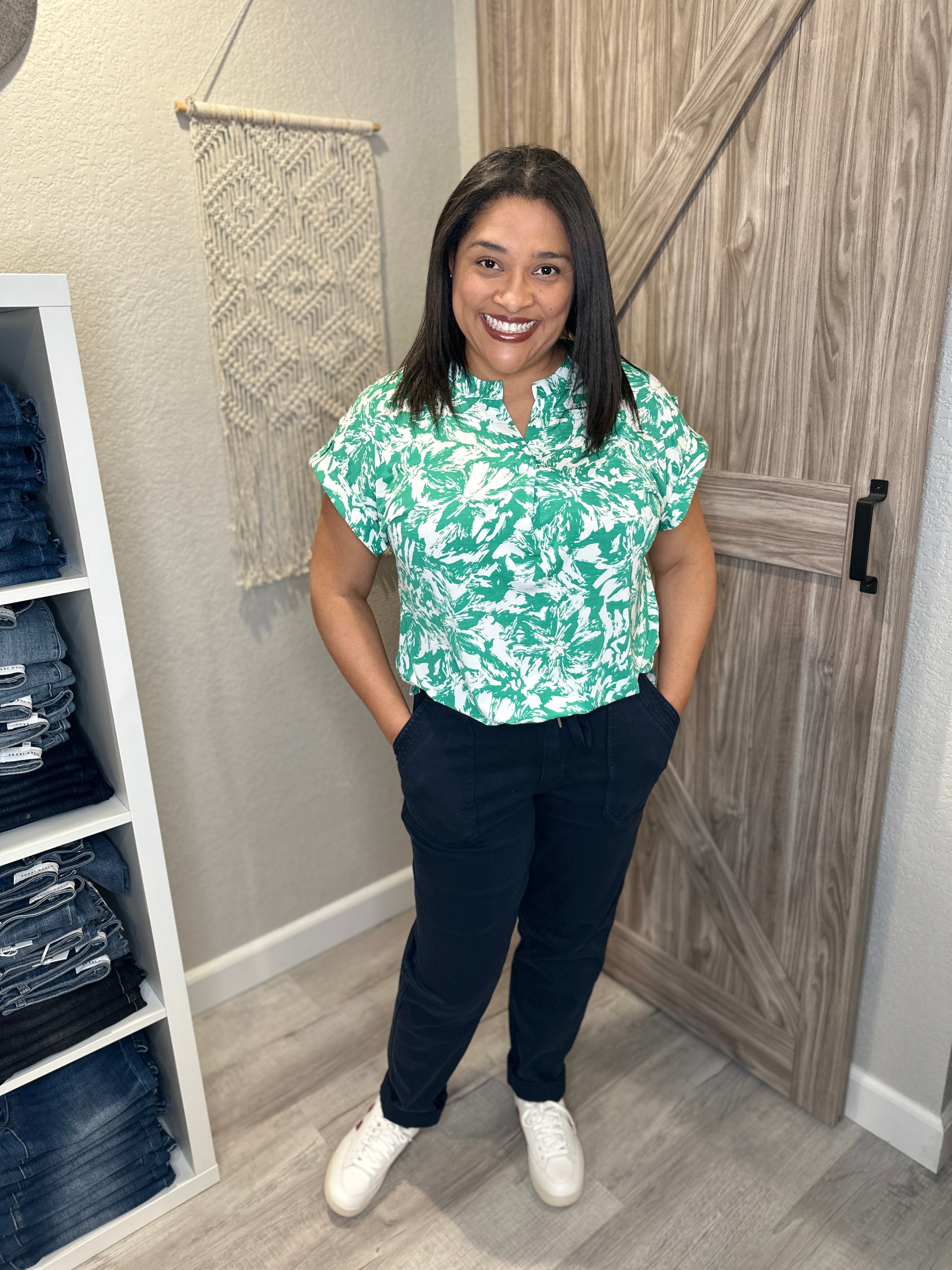 Floral Emerald Green and White Split Neck Short Sleeve Lizzy Top