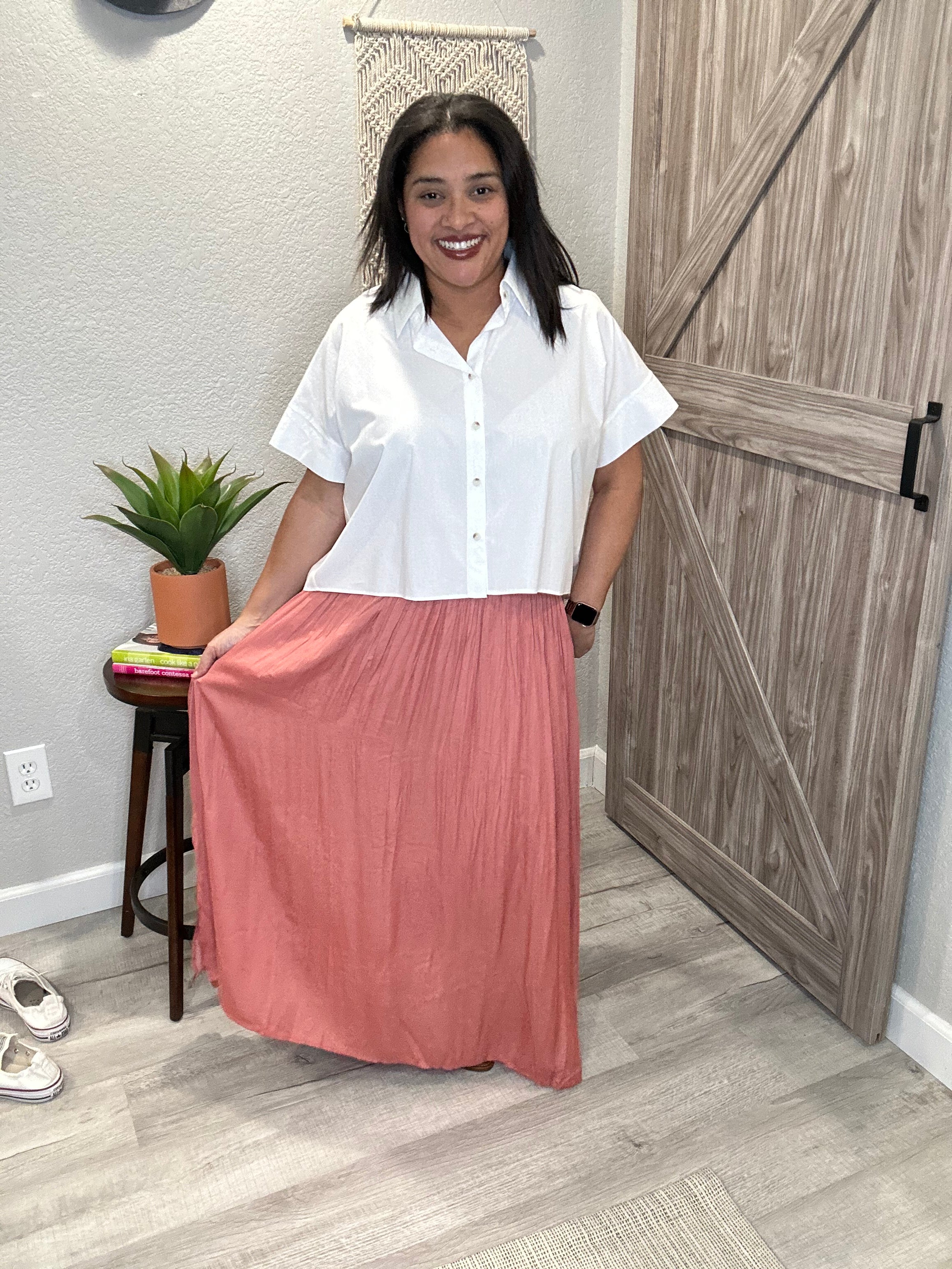 Cropped Crisp Button Down White Collared Short Sleeve Shirt