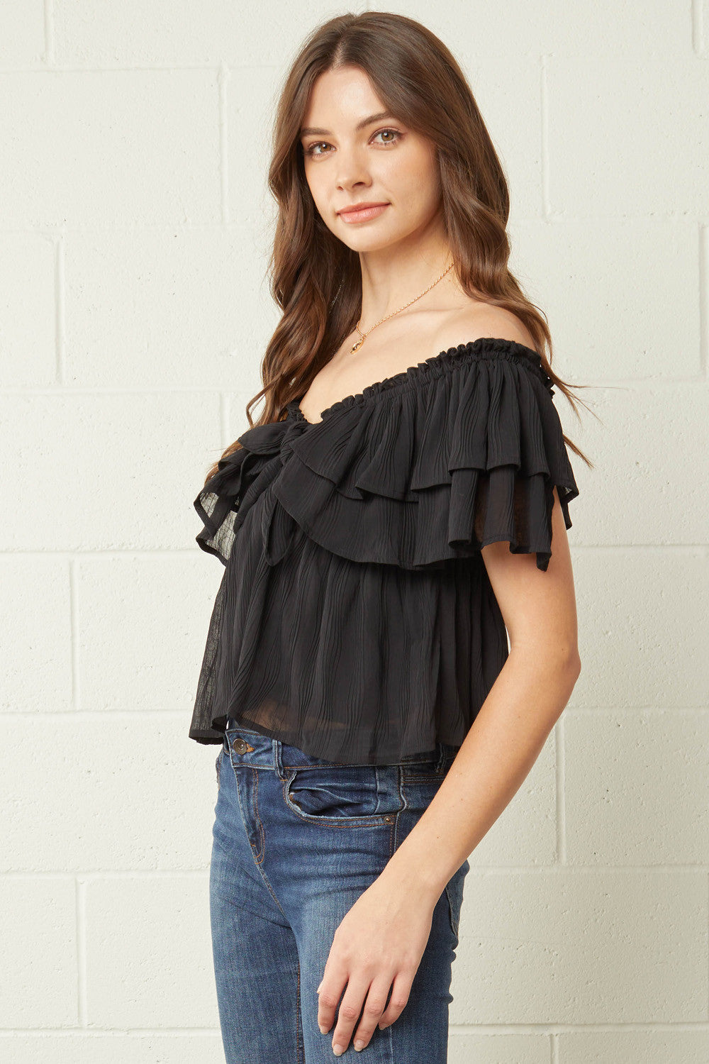 Size Large Off the Shoulder Flounce Ruffle Textured Crop Top