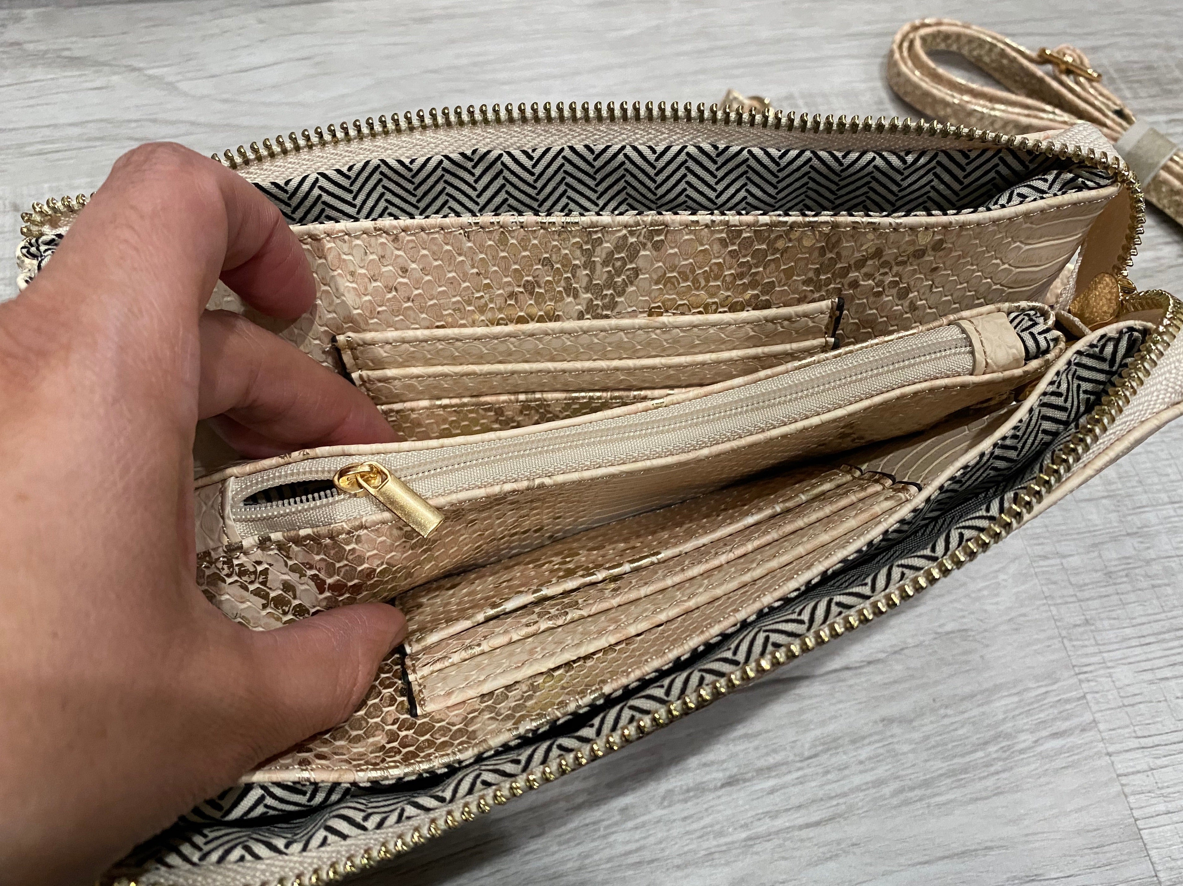 Riley Crossbody & Wristlet Handbag