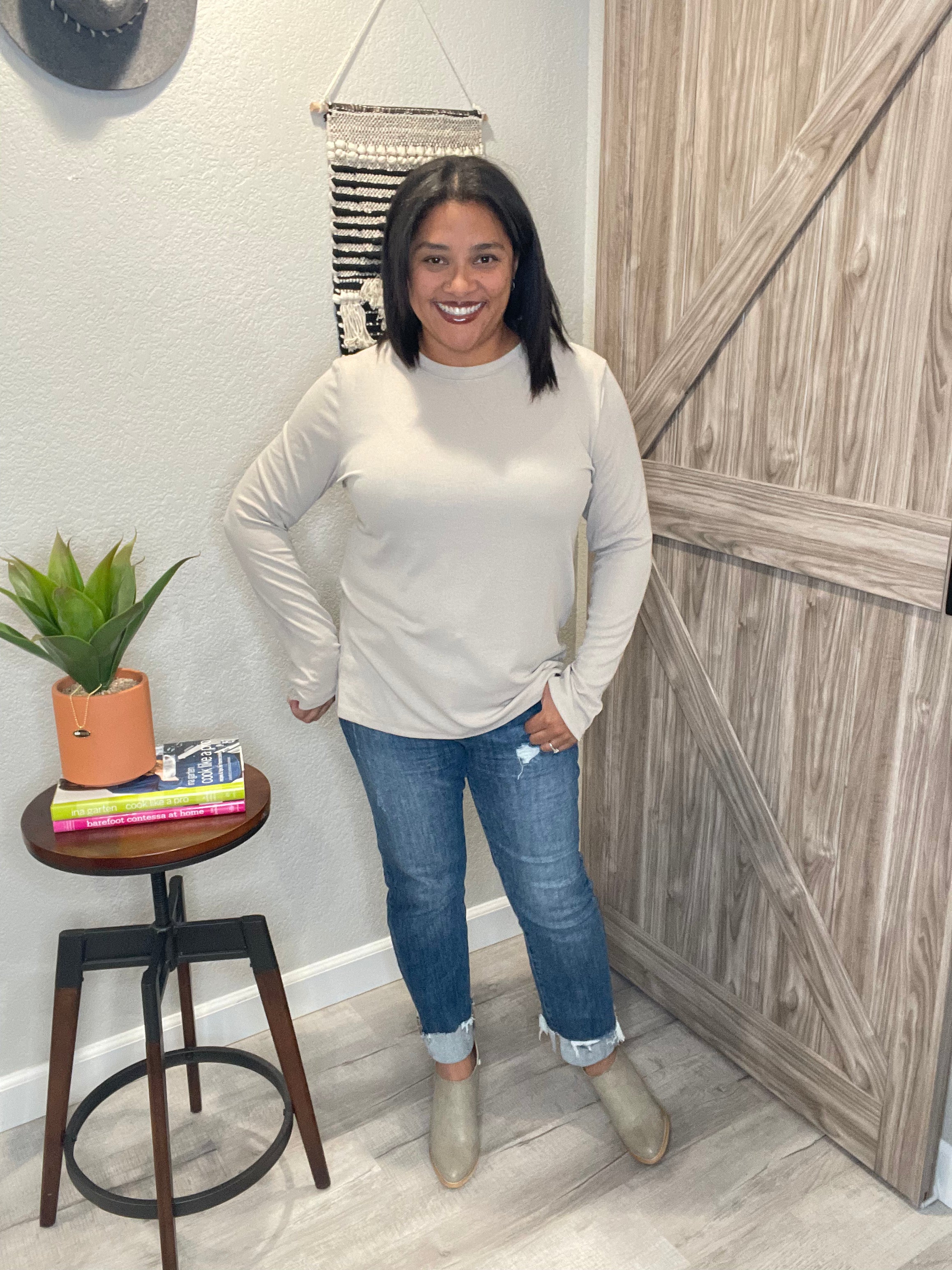 Ribbed Stretch Crew Neck Long Sleeve Shirt