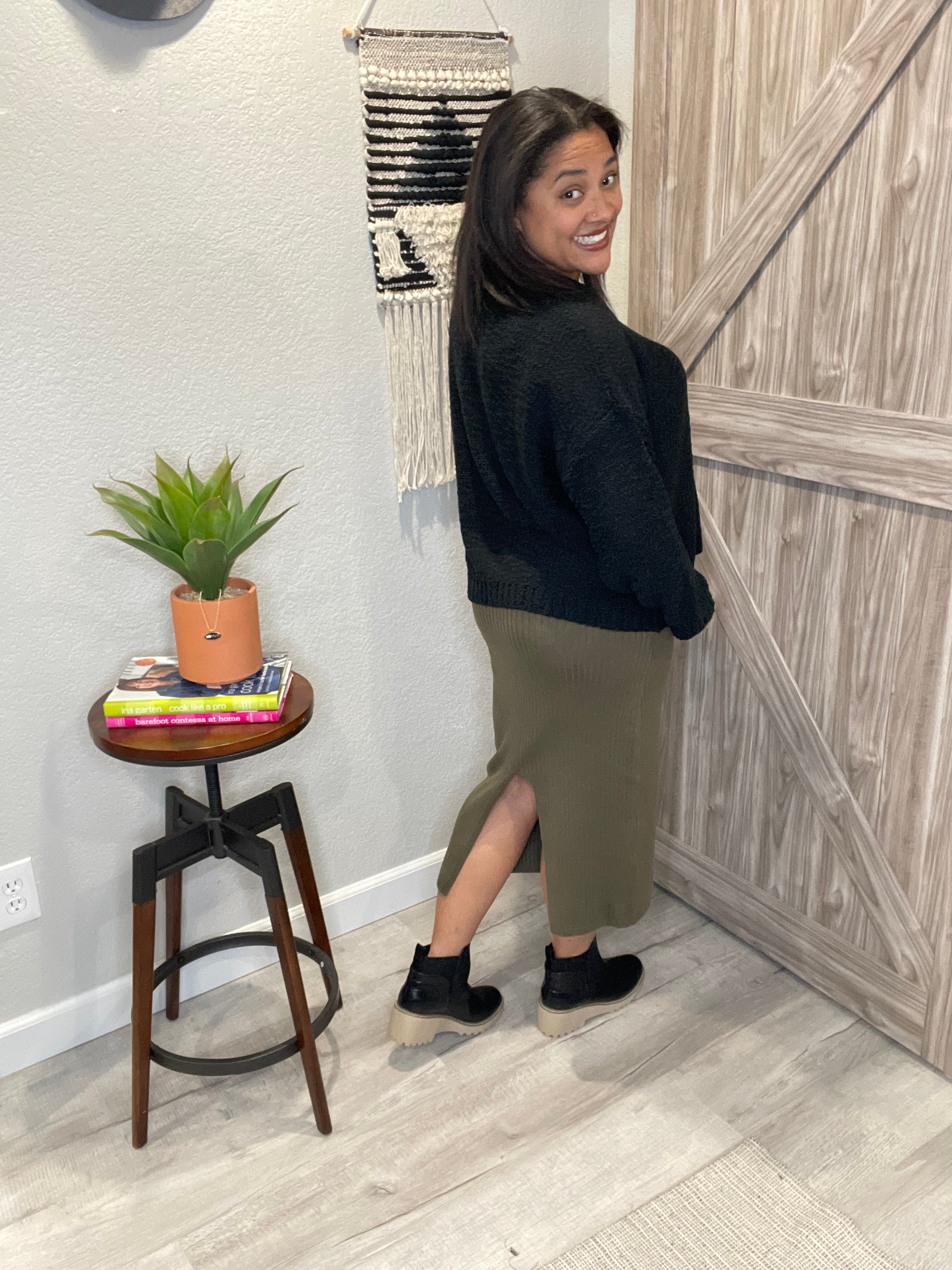 Thick Ribbed Midi Back Slit Sweater Skirt