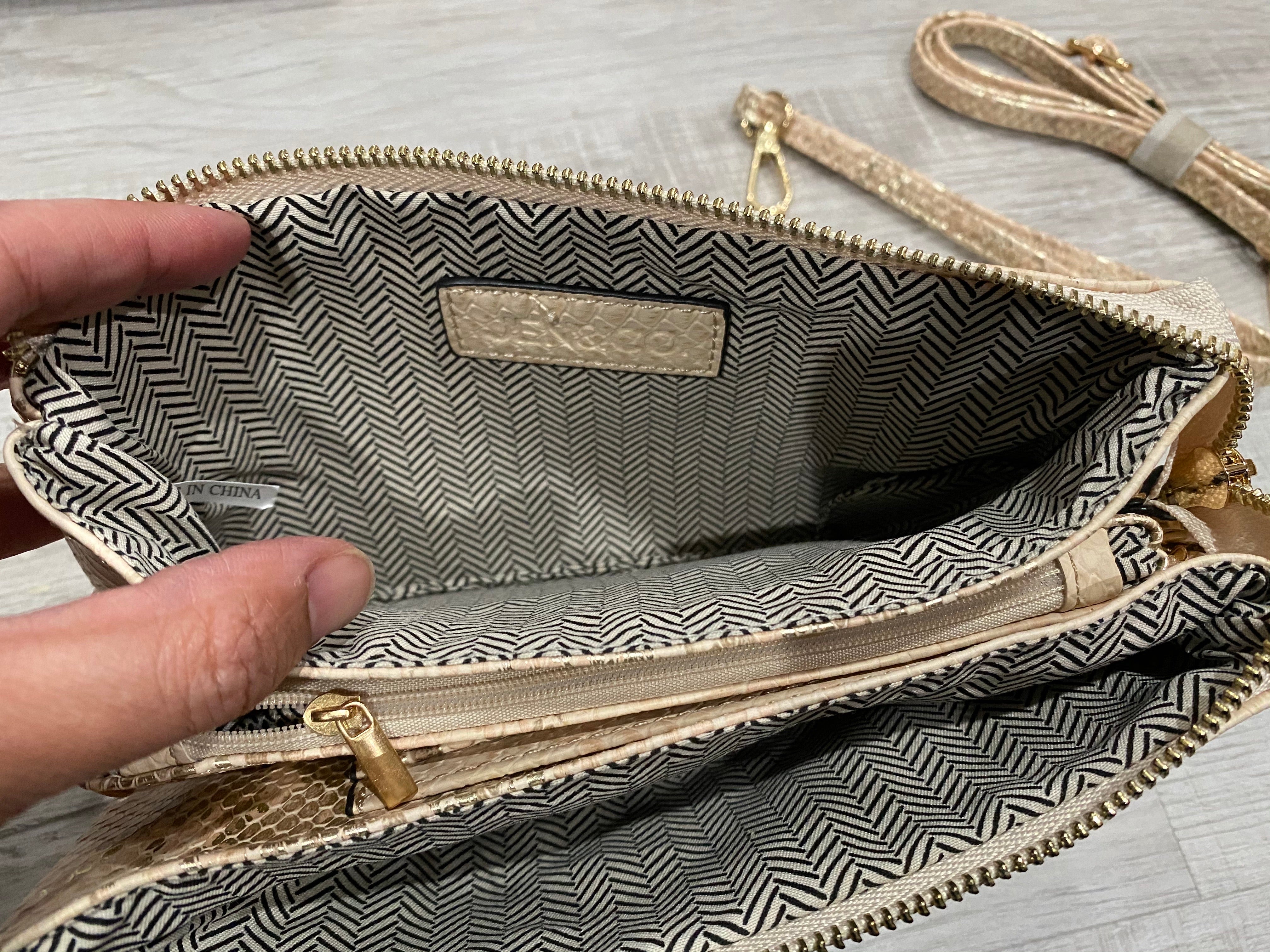 Riley Crossbody & Wristlet Handbag