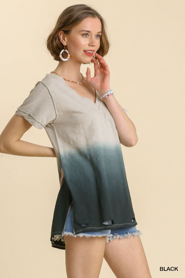 Size XL Grey Gathered Dip Dye Distressed V-Neck Short Sleeve Top with Side Slits