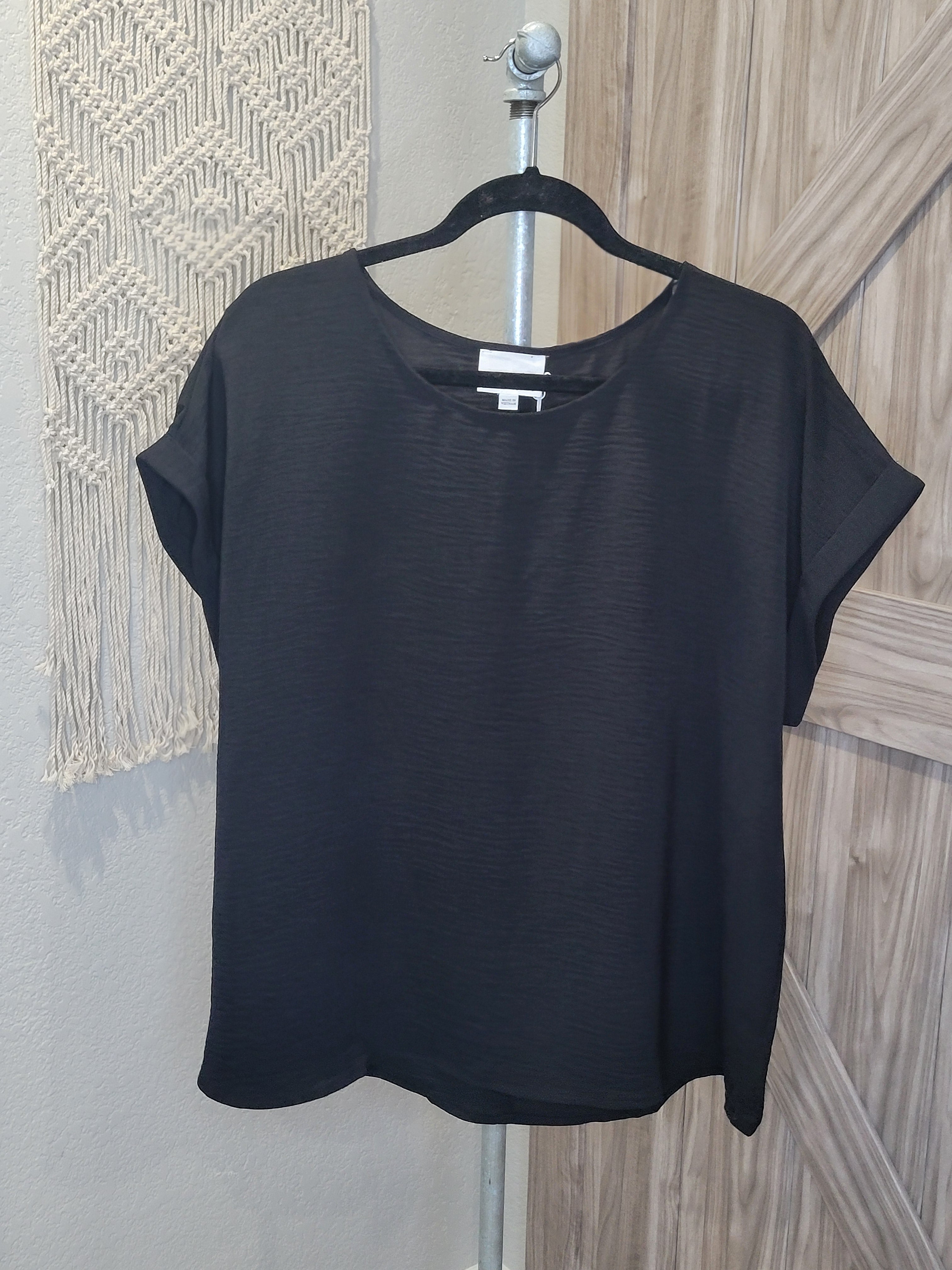Simple Round Neck Cuffed Sleeve Top