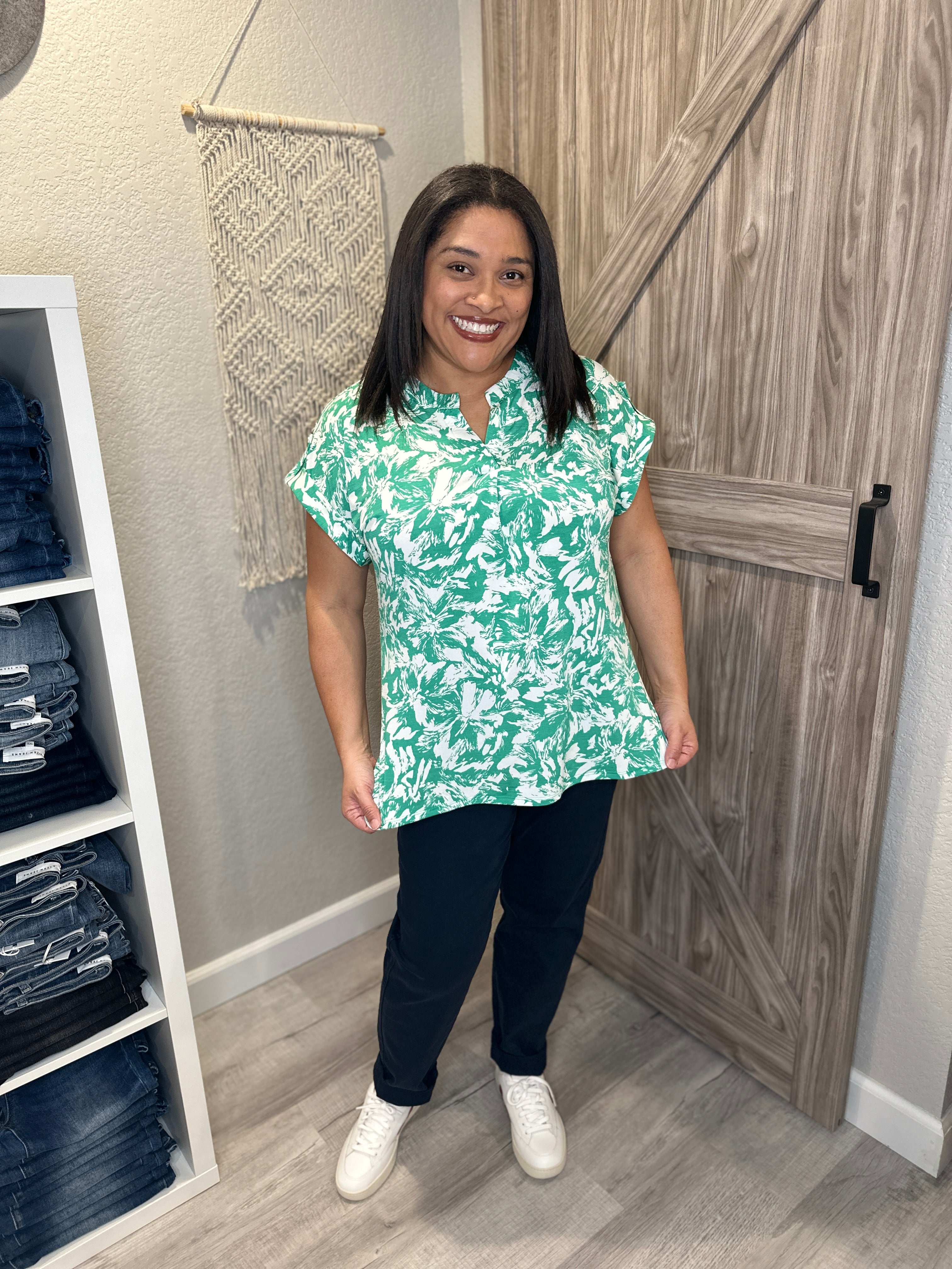 Floral Emerald Green and White Split Neck Short Sleeve Lizzy Top